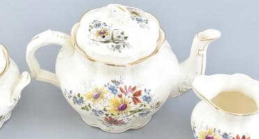 Hat személyes fajansz teás készlet. Matricás, jelzés nélkül, komplett, kis kopással