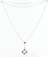 Fehérarany (Au/14k) nyaklánc medállal, medál rubinnal és brillekkel ékített, jelzett, h: 50 cm, brut...