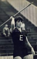 1969 Németh Angéla gerelyhajító olimpiai bajnok dedikációja fotón
