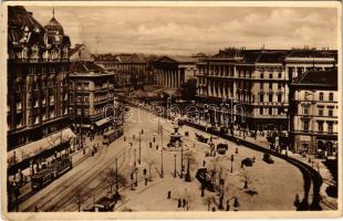 1930 Budapest VIII. Kálvin tér, háttérben a Nemzeti Múzeummal, villamosok
