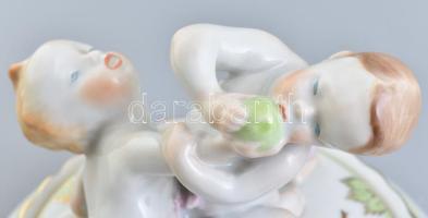 Herendi Viktória mintás barokkos bonbonier, jelzett, kopott, d: 19 cm, m: 16 cm