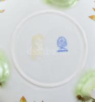 Herendi Viktória mintás barokkos bonbonier, jelzett, kopott, d: 19 cm, m: 16 cm