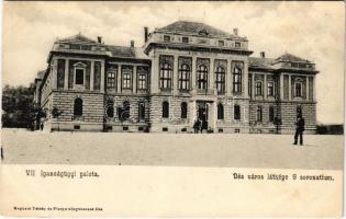 Dés, Dej; VII. Igazságügyi palota. Dés város látképe 9 sorozatban. Kapható Teleky és Pintye könyvkeresk. / palace of justice