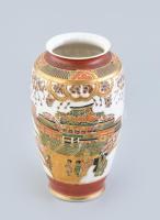 Japán porcelán váza, jelzett, kopásokkal, m: 19 cm