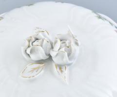 Hollóházi szedres bonbonier, matricás, jelzett, kopott, m: 14 cm d: 17 cm