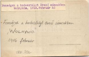 1916 Wolhynia, Volhynia; fenségek a hadosztályt övező sáncokban februárban az orosz fronton / WWI K....