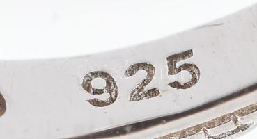 Exkluzív malaja gránát köves ezüst (Ag) gyűrű 0,76 cts 1,95 g Jelzett m: 55