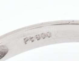 Platina (Pt) gyűrű, természetes ametiszttel ékítve, jelzett, m: 54, bruttó: 2g