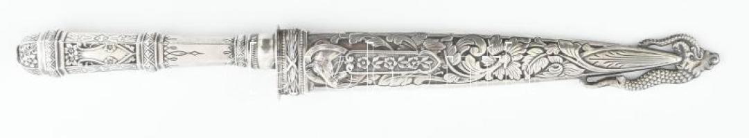 Gaúcha ezüstözött kés, Ló és patkó motívummal, nemesacél éllel. H: 28 cm