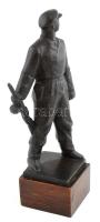 Olcsai Kiss Zoltán (1895-1981): Munkásőr. Fém, jelzett, fa talapzaton, m: 26,5 cm