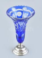 Ezüst (Ag) talpú kék kristály váza. Jelzett, csorba. 20 cm