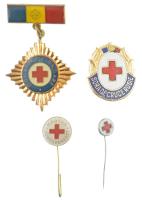 Románia, Magyarország ~1980-1990. 4 darabos egészségügyi témájú zománcos és műgyantás fém jelvény tétel, közte "A Vöröskereszt ápolója","Tiszteletbeli véradó","Magyar Vöröskereszt" T:1- sérült tű Romania Hungary ~1980-1990. 4 pieces healthcare themed enamelled and synthetic resin metal badge lot, among "Soră de Cruce Rosie","Donator de Onorare","Hungarian Red Cross" C:AU damaged pin