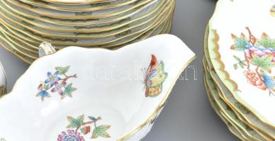 80 részes Herendi Viktória mintás tétel. Kézzel festett porcelán, jelzett, korának megfelelő kopások...