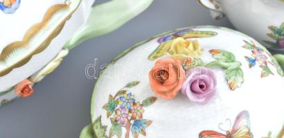 80 részes Herendi Viktória mintás tétel. Kézzel festett porcelán, jelzett, korának megfelelő kopások...