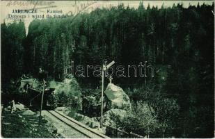 1910 Yaremche, Jaremcze; Kamien Dobosza i wjazd do tunelu / railway tunnel, locomotive, train (fa)