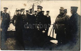 1915 SMS Viribus Unitis Osztrák-Magyar Haditengerészet Tegetthoff-osztályú dreadnought csatahajója fedélzetén IV. Károly és Anton Haus / Erzherzog Karl Franz Josef auf S.M. Schiff Viribus Unitis / WWI Austro-Hungarian Navy K.u.K. Kriegsmarine, Charles IV and Admiral Anton Haus on the board of SMS Viribus Unitis. Offizielle Postkarte des Österreichischen Flottenvereines für Rotes Kreuz, Kriegsfürsorgeamt, Kriegshilfsbüro + ZENSURIERT SMS ERZH. KARL (EK)