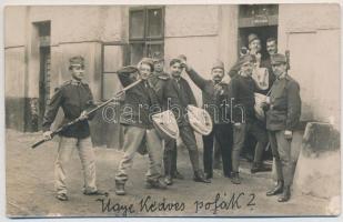 1913 Arad, Osztrák-magyar katonák csoportja / Austro-Hungarian K.u.K. military, group of soldiers. photo (EK)