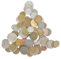 Vegyes 93 darabos érme tétel, főleg kelet-közép-európai tételek  Mixed 93pcs coin lot, mainly from Central and Eastern European