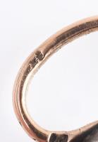 Arany (Au) 14k és ezüst (Ag) fülbevalópár, buton foglalt 2 régi csiszolású achtkant cca. 0,40 ct, és...