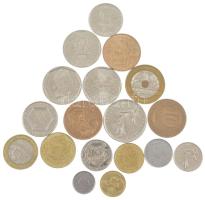 Franciaország 1962-1997. 1c-20Fr (18xklf) közte több forgalmi emlékkiadás T:1-,2 France 1962-1997. 1 Centime - 20 Francs (18xdiff) with several circulating commemorative coin in it C:AU,XF