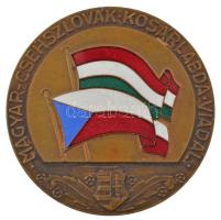 1948. Magyar-csehszlovák kosárlabda viadal bronz emlékérem a két ország zománcozott zászlajával, hátoldalán Budapest 1948. XII. 18. gravírozással. Szign.: N. M. Sz. (53mm) T:1-