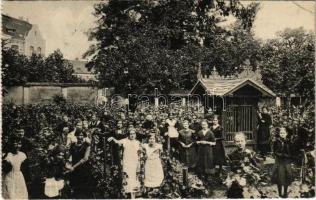 1917 Temesvár, Timisoara; Józsefváros, Iskola Nővérek Intézete, kerti részlet / Iosefin, girl boarding school, garden (EK)