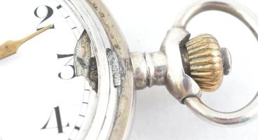 Omega zsebóra fémtokos jelzett Ok jelzett szerkezet jelzett sérült számlap nem működik D:50mm