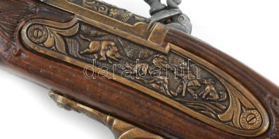 Antik pisztoly igényes gyűjtői replikája fa, fém, réz 48 cm