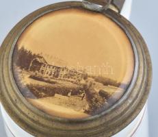 Antik porcelán korsó, korának megfelelő sérülésekkel, m: 19,5 cm