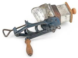 Retró diótörő, kopásnyomokkal, rozsdafoltokkal, h: 30 cm