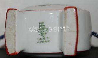 Kis zsolnai porcelán kulacs, 10cm-es magassággal