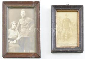 cca 1880-1915 Katonaportrék, 2 db fotó, üvegezett keretben, 10×6 és 13×7,5 cm