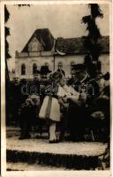 1940 Szászrégen, Reghin; bevonulás, Vitéz Nagybányai Horthy Miklós Magyarország kormányzója és Purgly Magdolna / entry of the Hungarian troops, Regent Horthy and his wife + &quot;1940 Szászrégen visszatért&quot; So. Stpl. (fl)