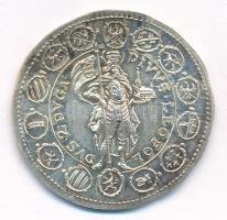 Ausztria 1642 (1963). 2D Ag utánveret T:1- patina
Austria 1642 (1963). 2 Ducat Ag restrike C:AU pat...