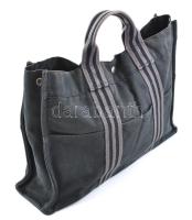 Hermes Her Line Store Bag, használt, de szép állapotban. Eredetiség garanciával. Bolti ár: 340.000 HUF