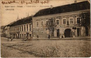 1926 Szászváros, Broos, Orastie; Vásár utca, üzletek / Marktgasse / market street, shops (r)