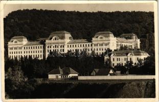 1943 Marosvásárhely, Targu Mures; M. kir. &quot;Csaba királyfi&quot; honvéd gyorsfegyvernemi hadapródiskola / Hungarian military cadet school. Körtesi photo (EK)