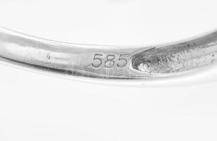 Arany (Au) 14K fehérarany gyűrű 25db brillel díszitve (ca. 1ct.; W/SI). Bruttó
3.2g, 60-as méret