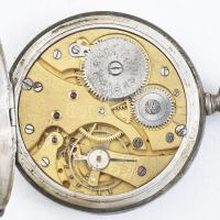 Ezüst (Ag) tokos zsebóra, jelzett, nem működik, sérült számlap, hiányzó mutató d: 50 mm