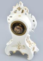 Porcelán asztali óra, mechanikus szerkezettel, nincs kipróbálva, kulcs nélkül, jelzés nélkül, lepatt...