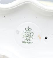 Schaubachkunst porcelán amazon a lovon szobor. Kézzel festett, jelzett, hibátlan 22,5 cm