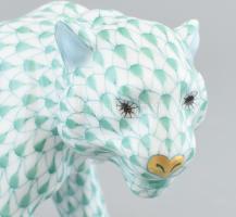 Herendi Vieux Tigris zöld hálós és arany festéssel. Méret L (20cm x
9,2cm x 8,5cm), hibátlan állapo...