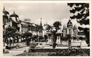 Marosvásárhely, Targu Mures; Széchenyi tér, Demetter Józsa üzlete, Biztosító társaság / square, shops, insurance company (Rb)