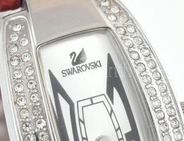 Swarovski quartz női karóra, kövekkel kirakva, működésre nem ellenőrzött, bőr szíjjal, számlap méret...