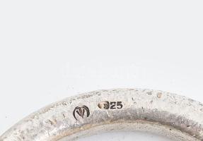 Mercedes ezüst (Ag) kulcstartó, jelzett, nettó 46,9 g, h: 10,5 cm