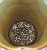 Zsolnay Tiffany-technikájú díszítménnyel készült kínáló, jelzés nélkül, ezüst (Ag) vésett és préselt...