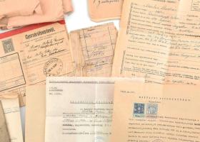 cca 1910-1940 Vegyes katonai okmány tétel: katonakönyv, illetménykönyv, Frontharcos Szövetség lap, e...