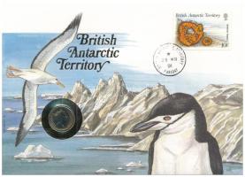 Nagy-Britannia 1990. 5p "Brit Antarktiszi Terület" érmés borítékban, bélyegzéses bélyeggel, német nyelvű leírással T:1 patina Great Britain 1990. 5 Pence in "British Antarctic Territory" coin envelope with stamp and cancellation, with German description C:UNC patina