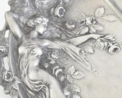 Szecessziós stílusú ón kínáló. Füles tál, női alakkal. Jelzett, hibátlan 27x21 cm