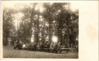 1908 Verespatak, Goldbach, Rosia Montana; Bányászok pünkösdi összejövetele / miners' Pentecost festival. photo